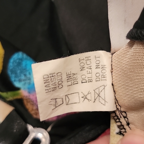 Sun Streak Newport News Black w/Floral Print Swimsuit 18W lined mid section - Picture 11 of 11